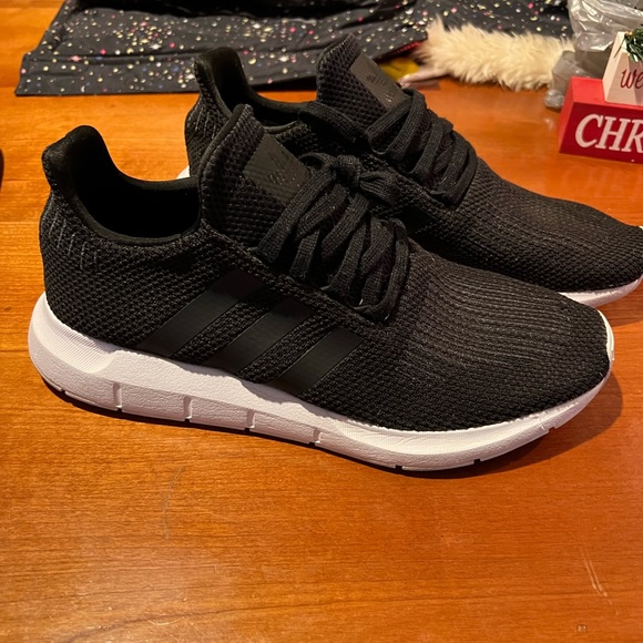 Adidas Swift Running Shoes - Picture 1 of 5